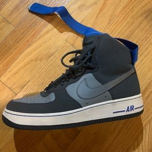 Nike men’s size 9
